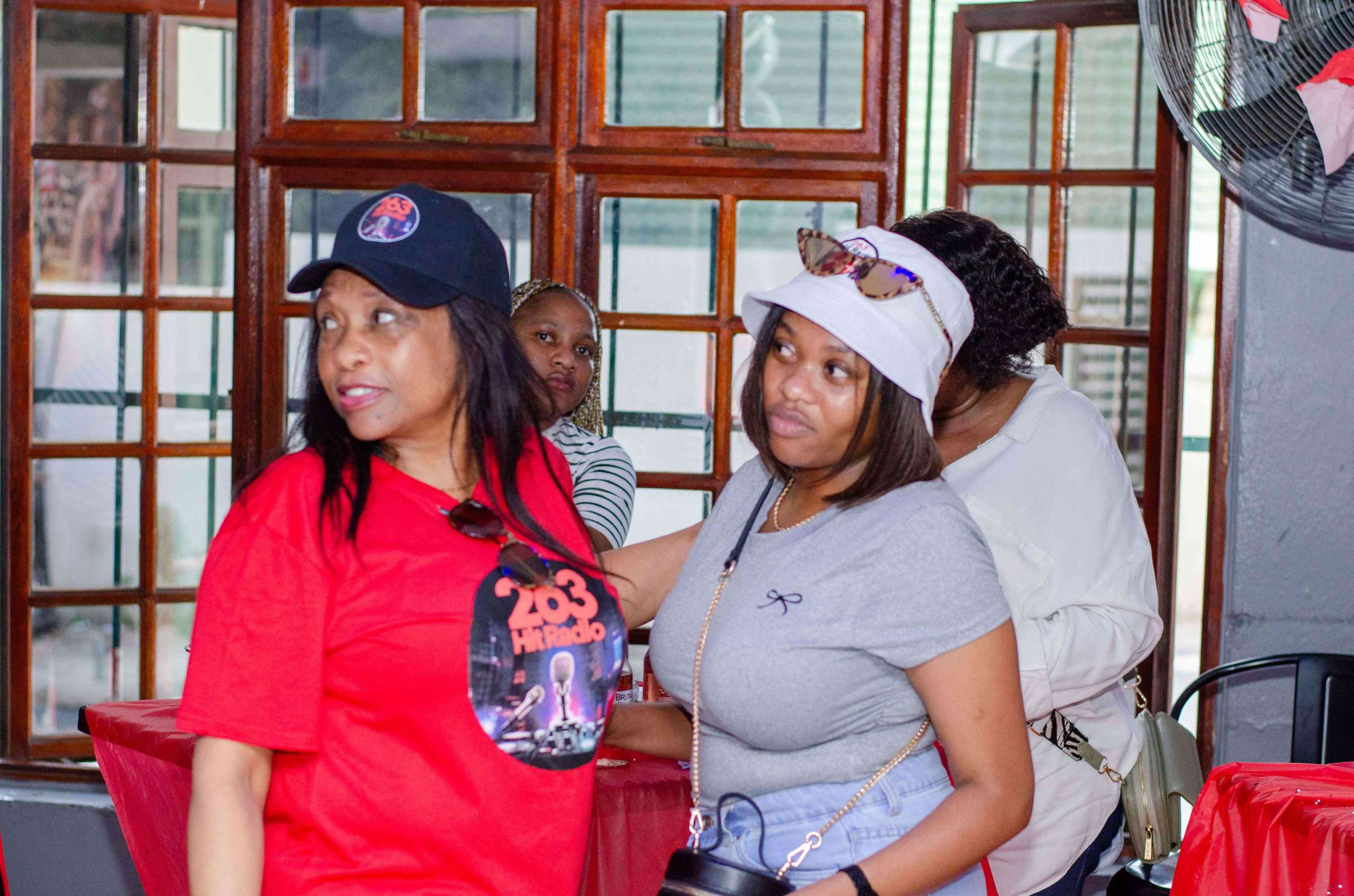 Meet & Mingle Photo 91